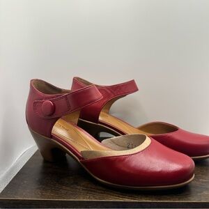 Easy Spirit Clarice Mary Jane Comfort Heels Red Size 6 Like New